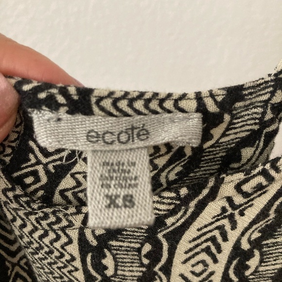 Spaghetti Strap Summer Dress XS By Ecote - Picture 4 of 7